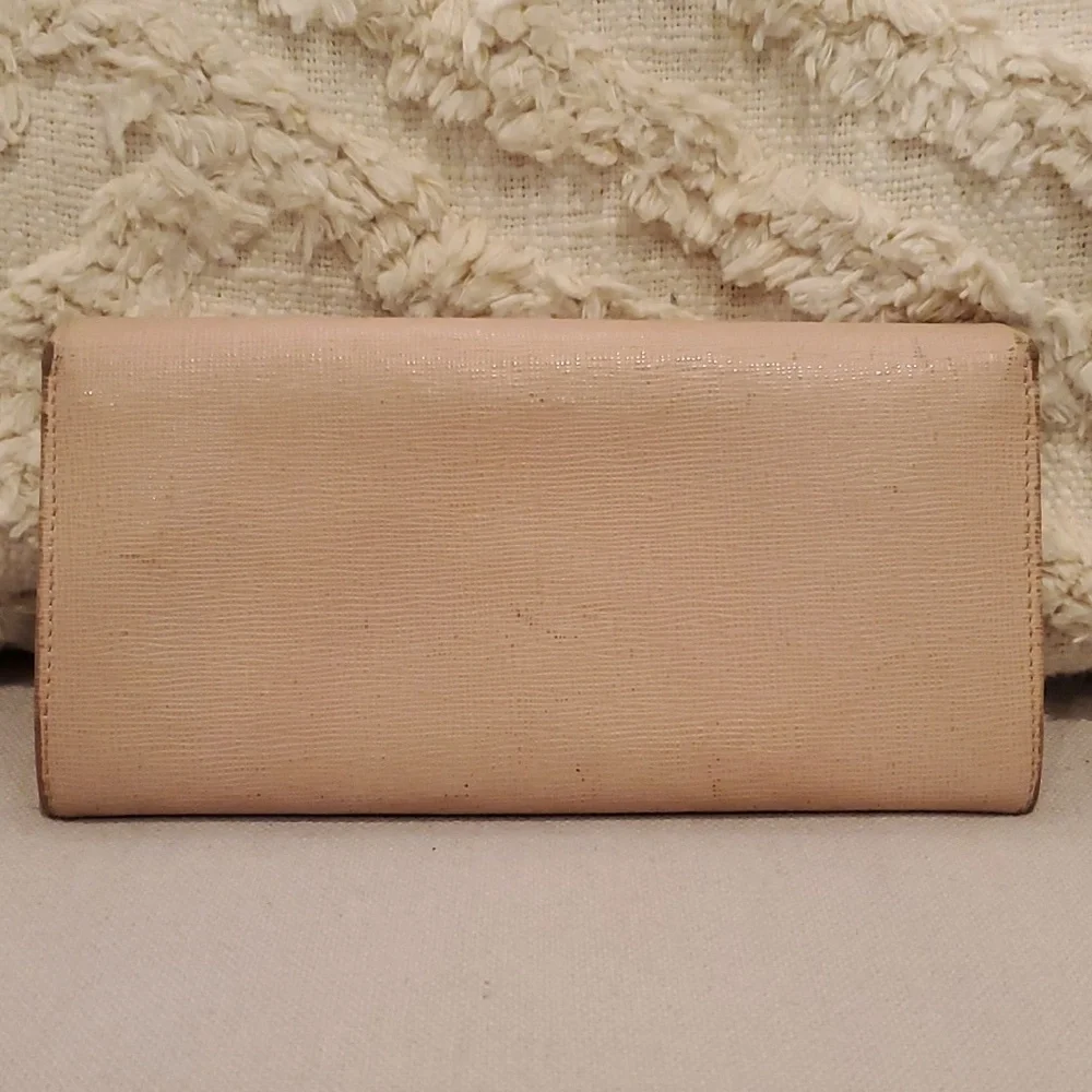 FENDI Baby Pink Wallet - Picture 2 of 16
